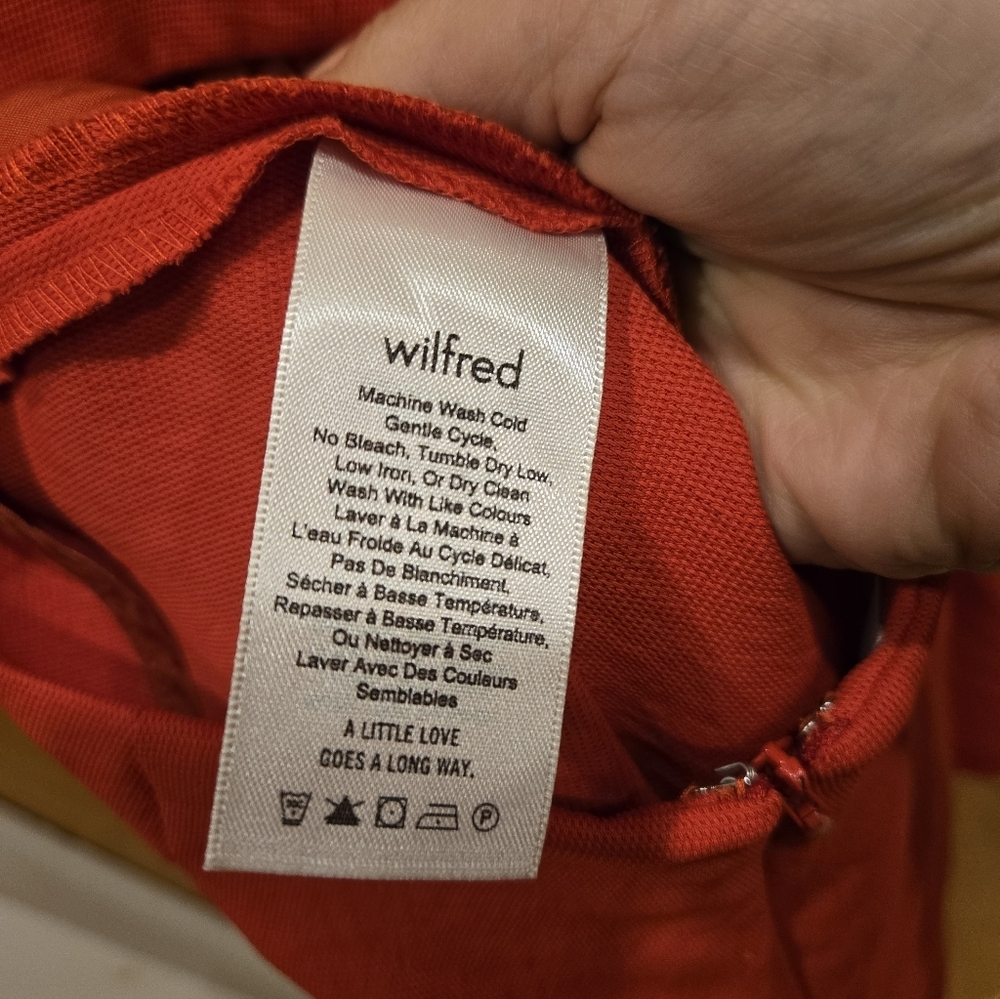 Aritzia Wilfred écoulement Romper in Goji Berry Red Size 8 Like New - Picture 9 of 10